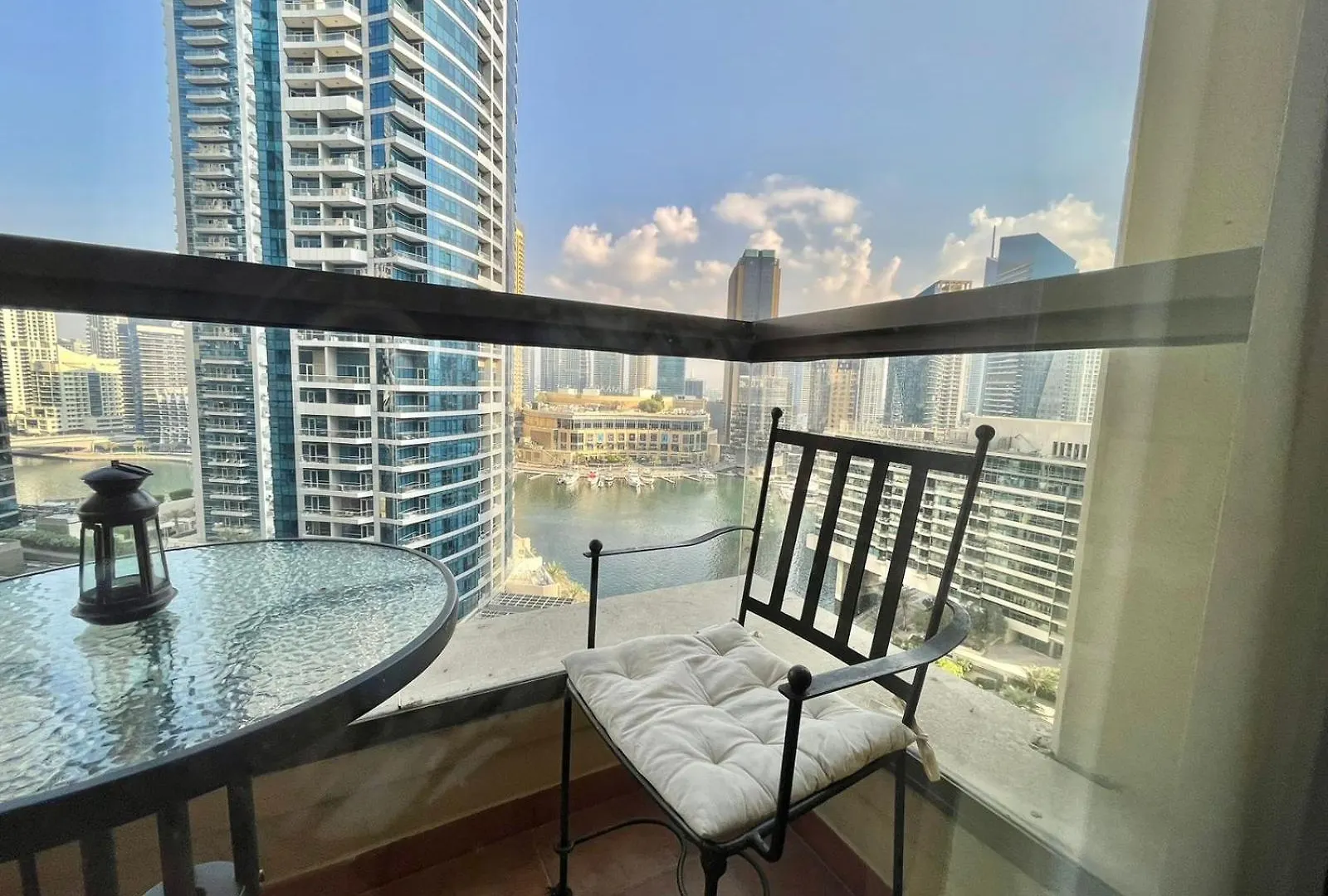 Apartment Ferienwohnung Amazing 1Bdr In Jbr- Beach Access And Lake View Dubai