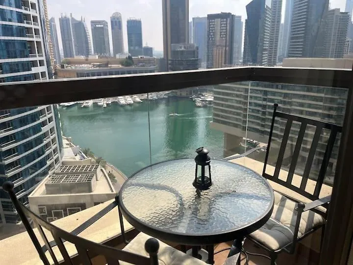 Ferienwohnung Amazing 1Bdr In Jbr- Beach Access And Lake View Dubai Apartment
