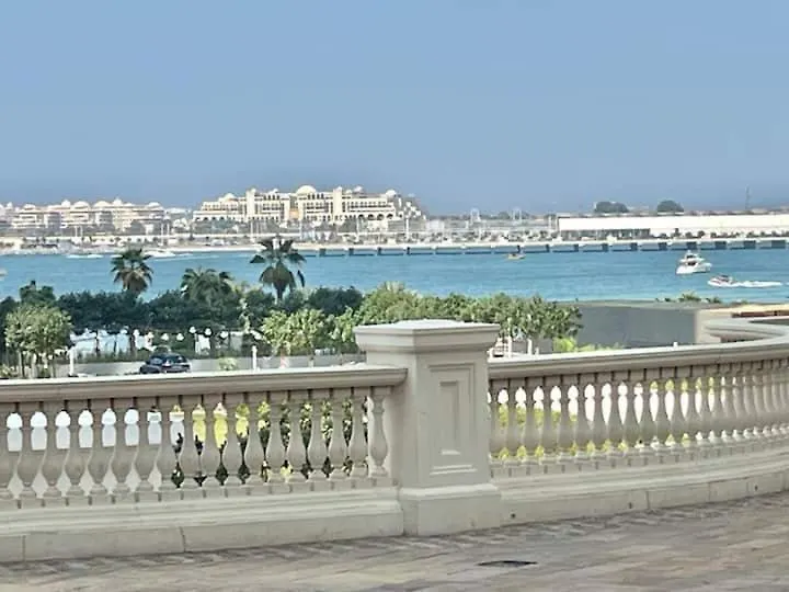 Ferienwohnung Amazing 1Bdr In Jbr- Beach Access And Lake View Dubai